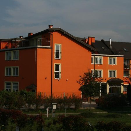 Hotel Daisy Budget كراكوفيا المظهر الخارجي الصورة