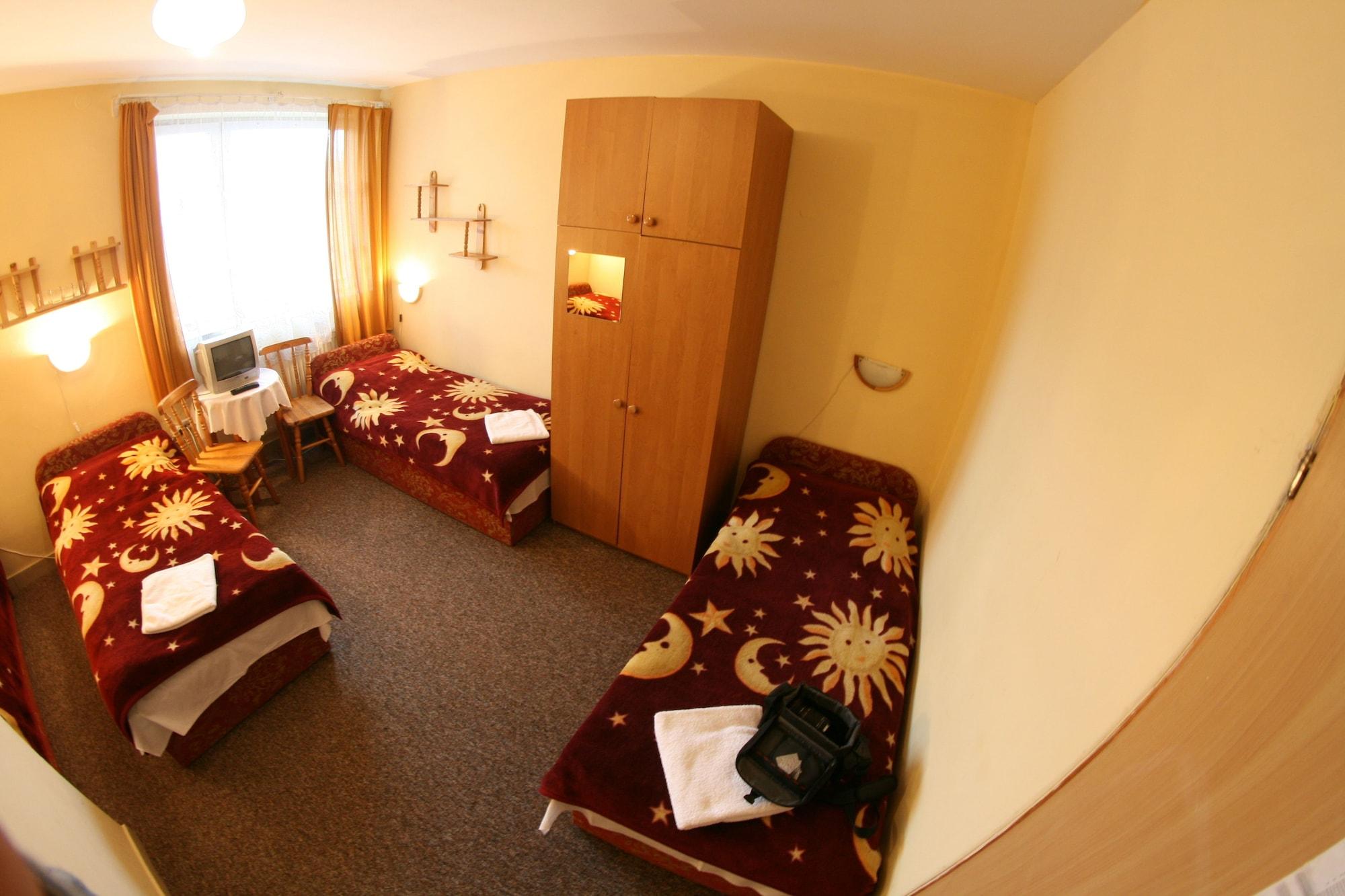 Hotel Daisy Budget كراكوفيا المظهر الخارجي الصورة