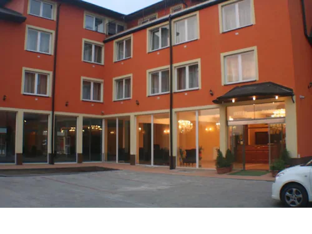 Hotel Daisy Budget كراكوفيا المظهر الخارجي الصورة