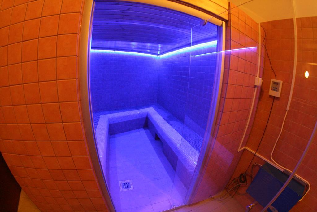 Hotel Daisy Budget كراكوفيا المظهر الخارجي الصورة