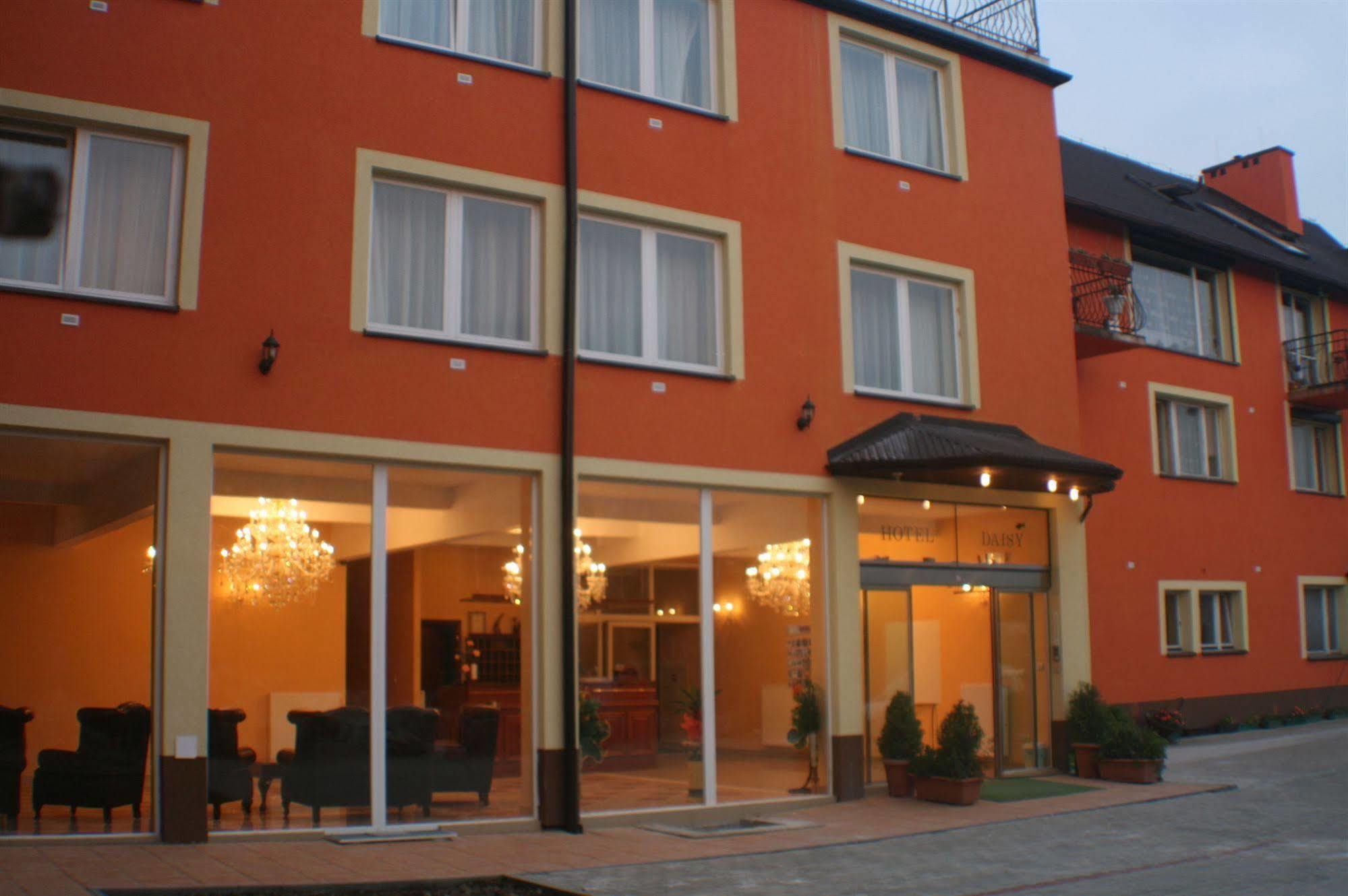 Hotel Daisy Budget كراكوفيا المظهر الخارجي الصورة